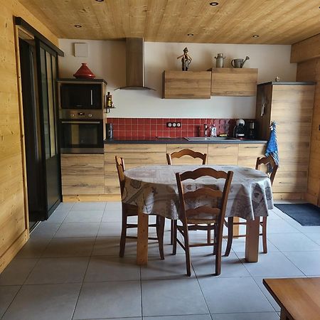 Appartement Cosy Face Aux Aravis Льо Гран-Борнан Екстериор снимка